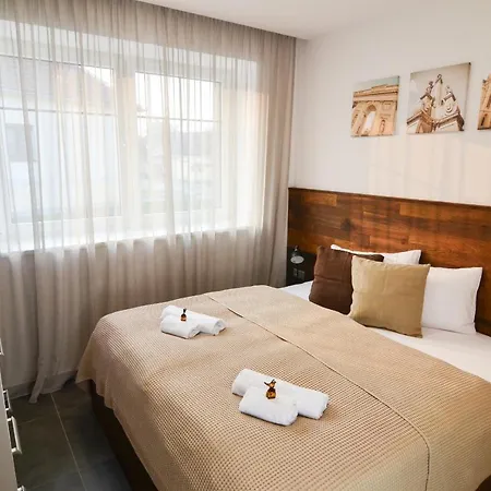 Malek מלון דירות וואלטיצה