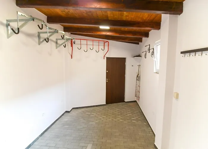 Aparthotel Malek 3*